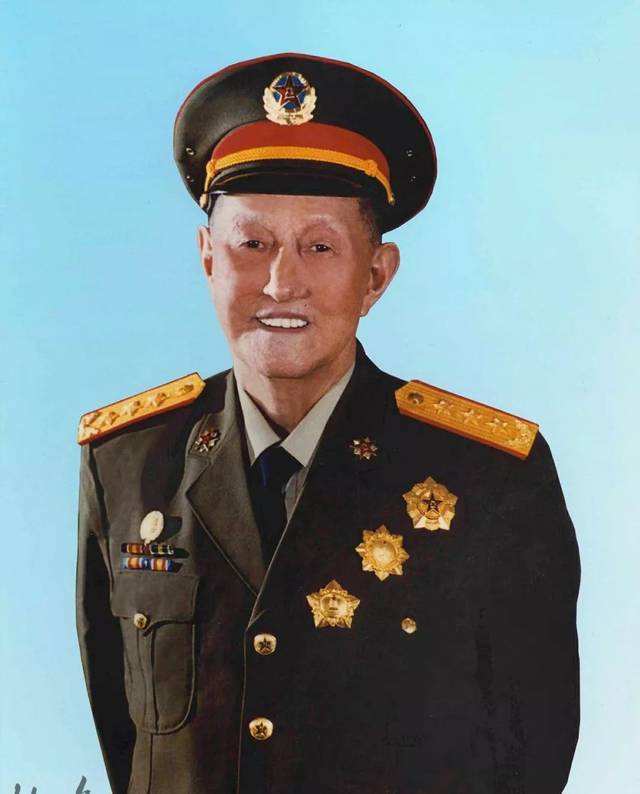洪学智将军的生平简历,一位卓越将领的辉煌人生,洪学智将军,卓越将领的辉煌人生传记