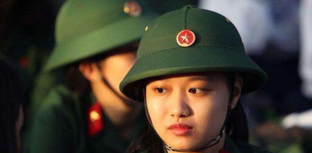 越南女兵与中国兵，跨越国界的友谊与合作，越南女兵与中国兵，跨越国界的友谊与合作情深