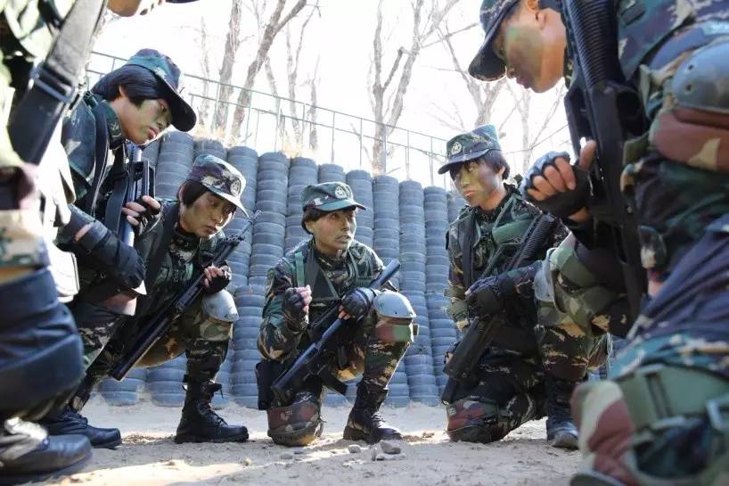 中国特种兵中存在女性成员吗？，中国特种兵中的女性成员存在与否？