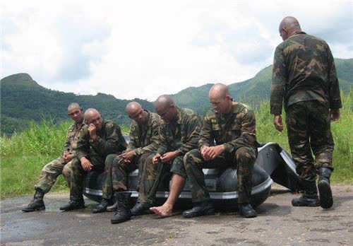 猎人学校的精英学员,成长与挑战之路,猎人学校精英学员的成长挑战之路