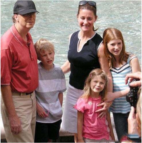 关于96式主战坦克与99式主战坦克的区别研究,96式与99式主战坦克差异研究,深度解析两款坦克的区别