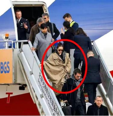 关于71勋章获得者待遇的探讨,探讨71勋章获得者的荣誉与待遇