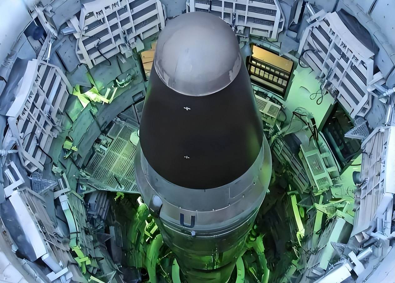 美国下一代潜射洲际导弹，技术革新与战略影响，美国新一代潜射洲际导弹，技术革新与战略威慑力