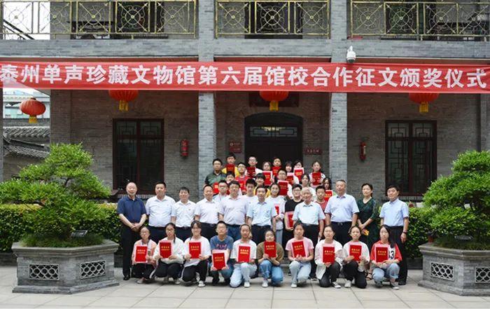 中国海军的辉煌历程，庆祝海军成立七十周年，中国海军辉煌七十年，庆祝海军成立七十周年盛事纪念