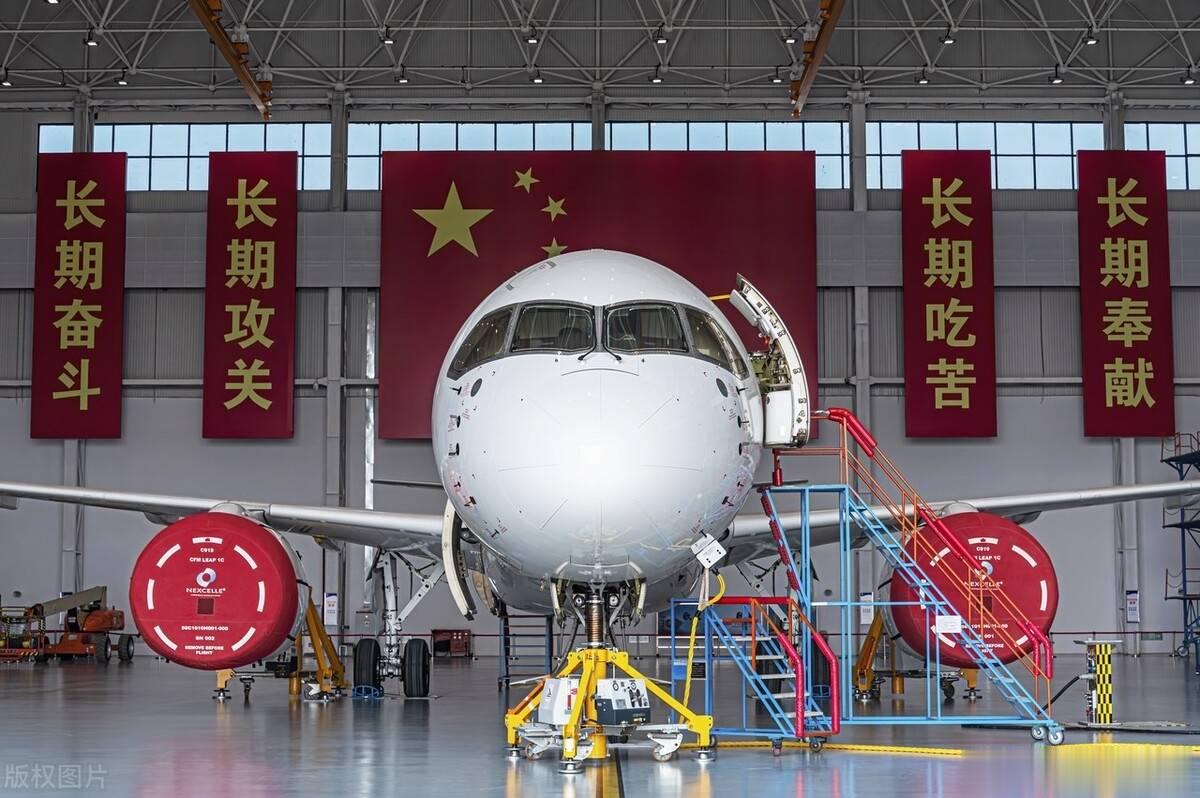 中国采购飞机292架，重塑航空产业格局的重大举措，中国采购292架飞机，重塑航空产业格局的重大决策