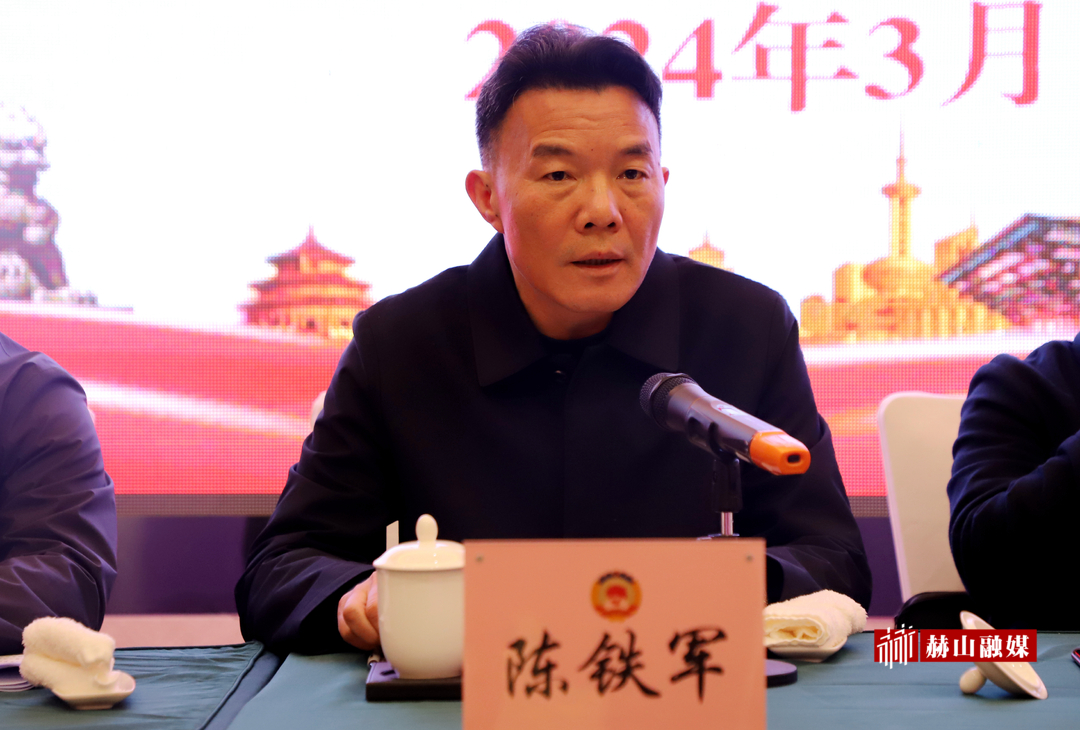 陈铁军的身份揭秘，多重角色的融合，陈铁军身份揭秘，多重角色的完美融合