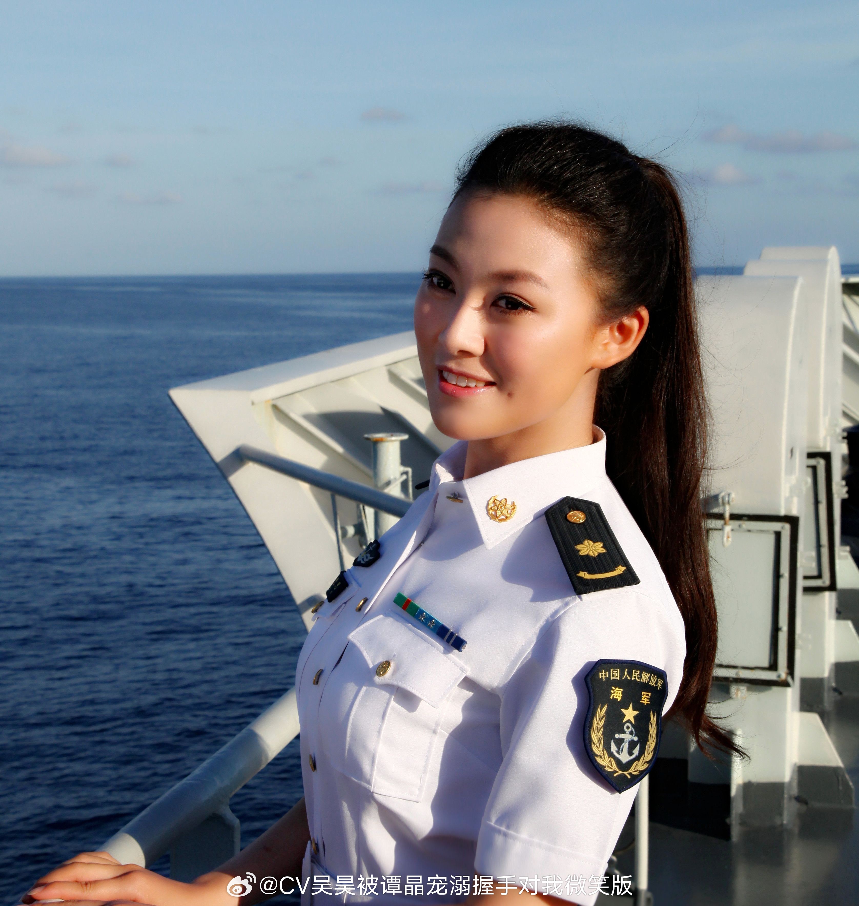 庆祝海军节，致敬英勇无畏的航海勇士，共襄海军节快乐盛典，庆祝海军节，致敬航海勇士，共襄快乐盛典！