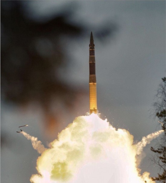 白杨M级导弹的绘制过程详解，白杨M级导弹绘制流程详解