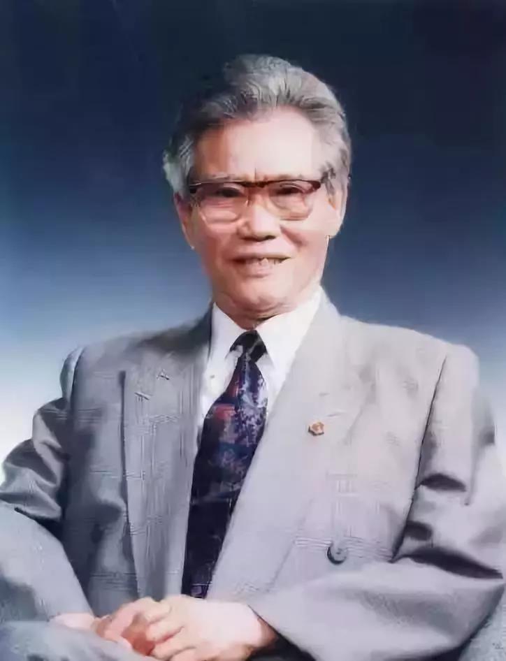 彭士禄，隐姓埋名多年的传奇人生，彭士禄，隐姓埋名下的传奇人生