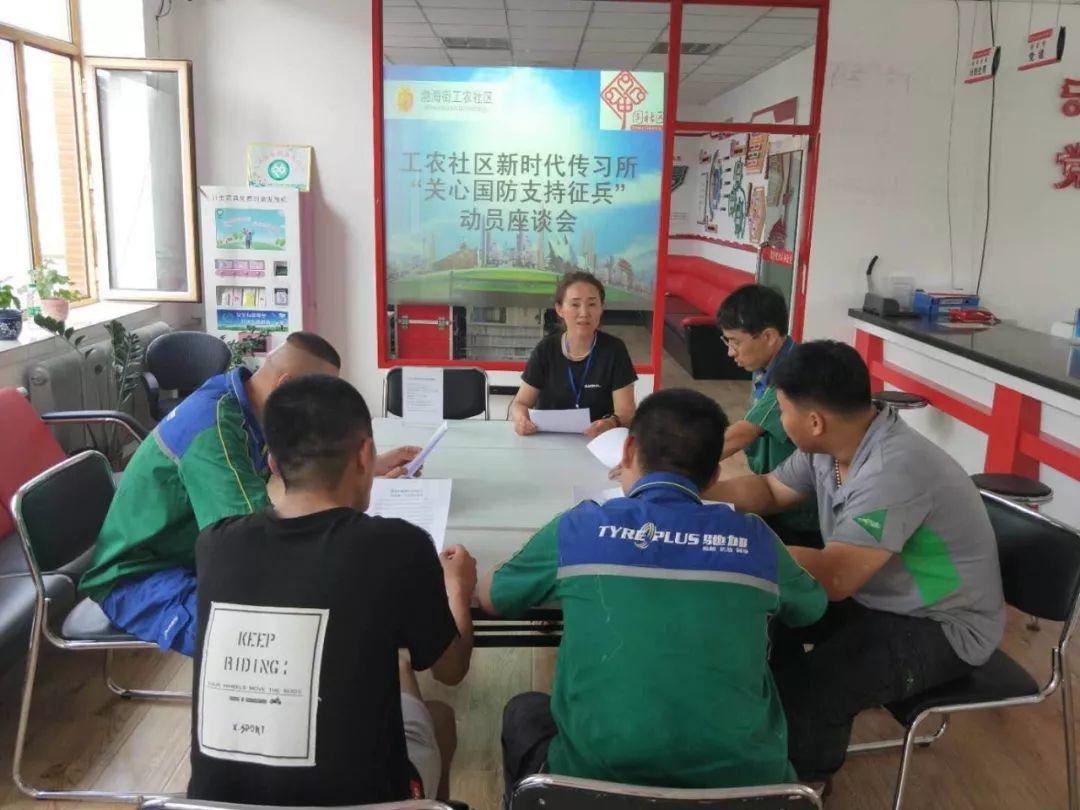 征兵宣传个人先进事迹，热血青春，投身国防，热血青春投身国防，征兵宣传中的个人先进事迹展示