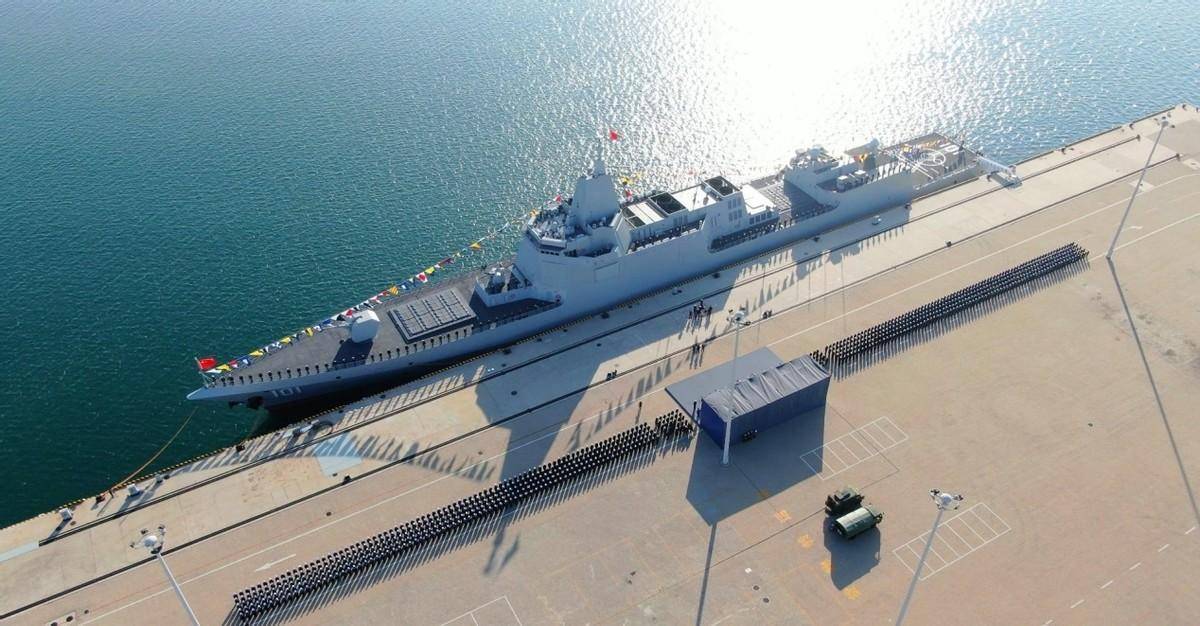 揭秘中国海军新宠，泉州舰——一艘承载大国梦想的万吨级驱逐舰，揭秘大国海军新宠，泉州舰——万吨级驱逐舰的荣耀征程