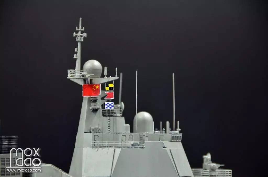探索中国海军新力量，昆明舰徽与172昆明舰的荣耀，中国海军新力量崛起，昆明舰徽与172昆明舰的荣耀探索