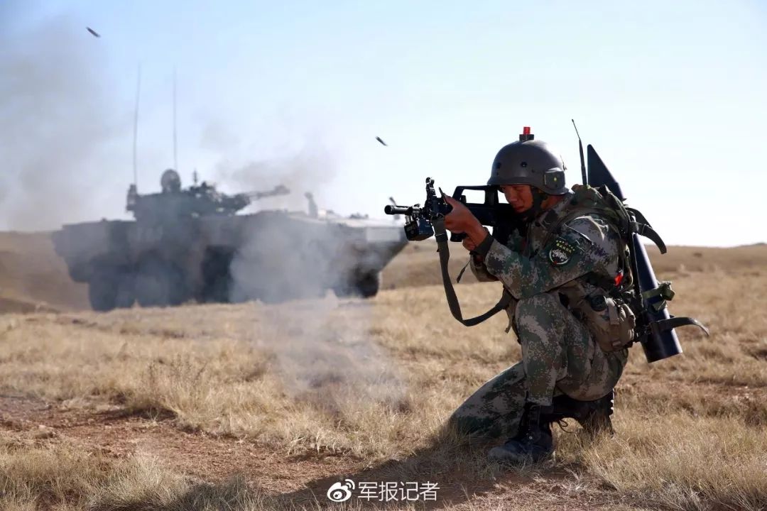 去朱日和驻训好吗?深度探讨驻训的价值与意义,深度探讨,朱日和驻训的价值与意义解析