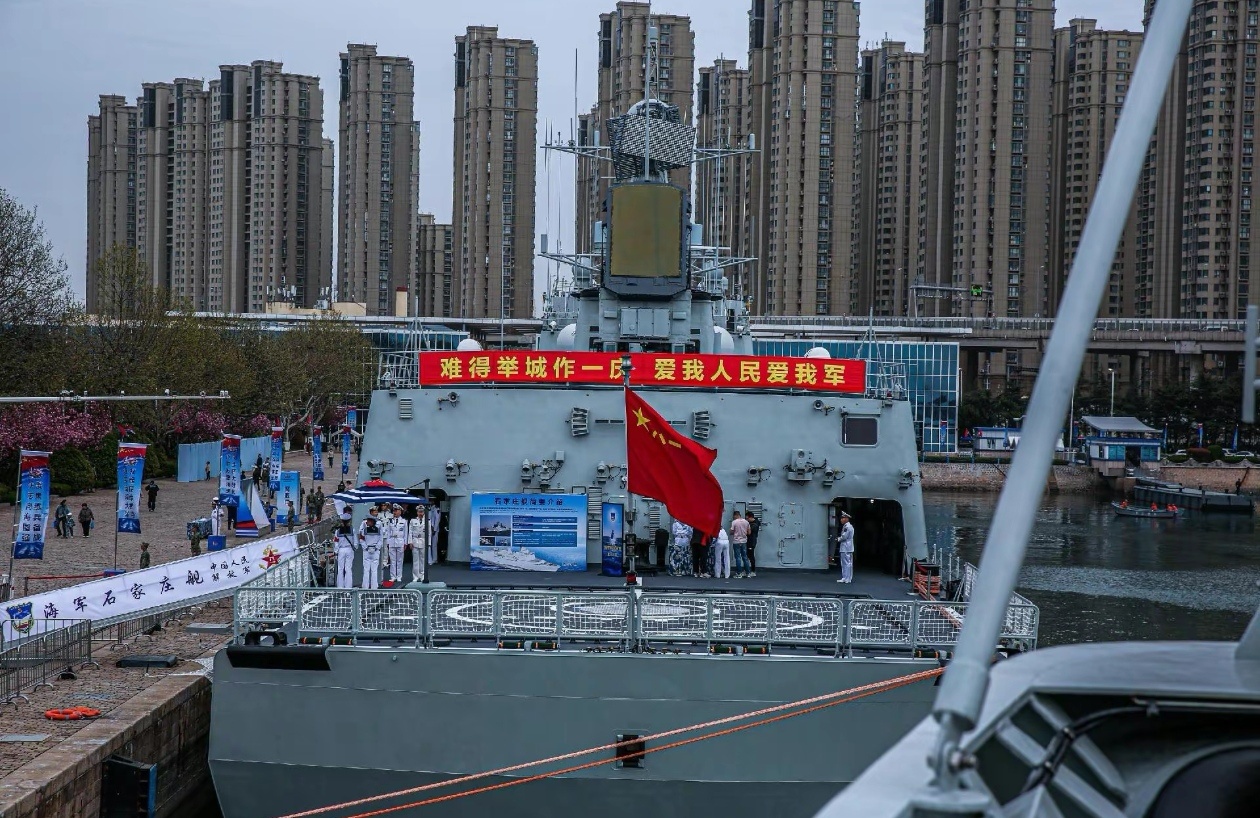 海军节舰艇开放日活动,展现海洋强国力量与荣耀,海军节舰艇开放日,展示海洋强国风采与荣耀力量