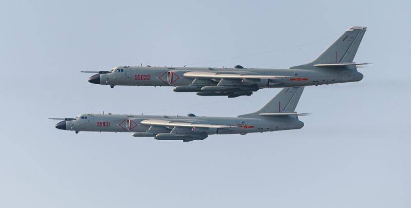 图22M逆火轰炸机与轰-6对比,冷战时代的空中巨无霸在当代的审视,冷战空中巨无霸对比,图22M逆火轰炸机与轰-6的当代审视