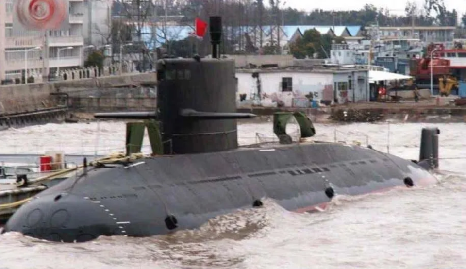 探索深海，925型潜艇支援船的角色与重要性，深海探索先锋，925型潜艇支援船的角色与重要性解析