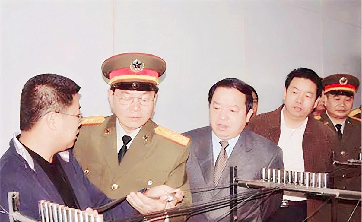 最新晋升上将名单，揭示军事精英的力量与荣耀，最新晋升上将名单揭示军事精英的力量与荣耀时刻