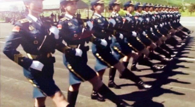 部队仪仗队女兵训练视频,展现坚韧与荣耀,部队仪仗队女兵训练,坚韧与荣耀的展现