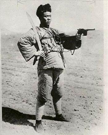 驳壳枪有弹夹吗,探究驳壳枪的弹夹设计及其历史背景,驳壳枪的弹夹设计与历史背景探究