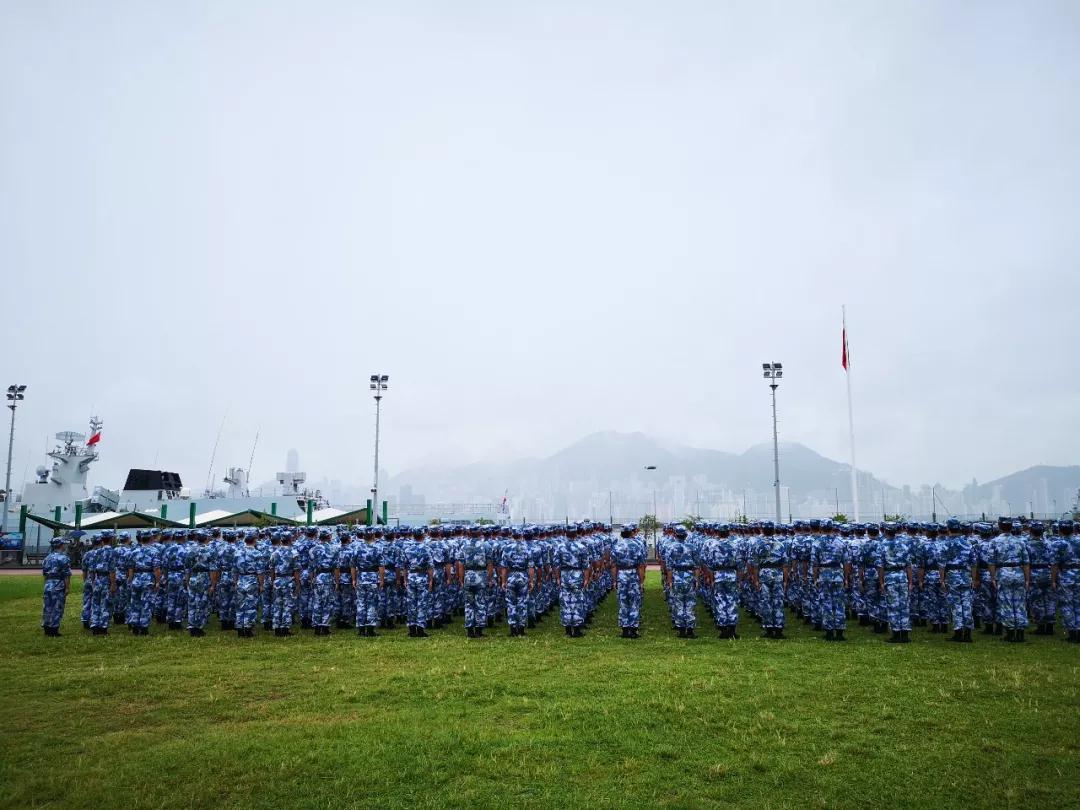 闯石岗军营,热血青春与坚韧意志的交融,闯石岗军营,热血青春与意志的交汇地