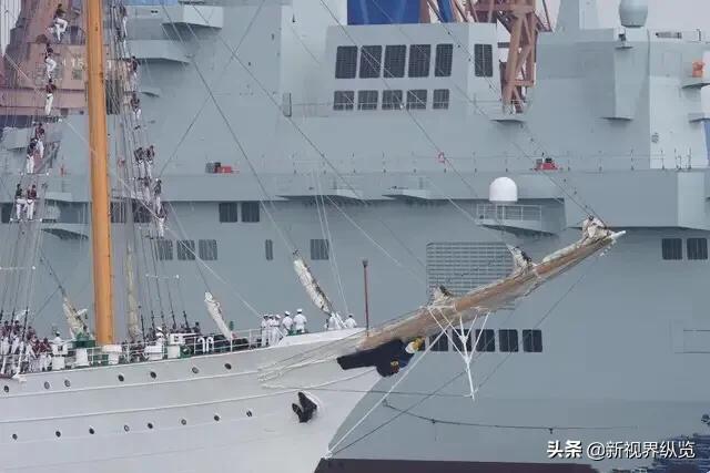 一艘舰艇,探索海洋的先锋力量,探索先锋,舰艇领航深海之旅