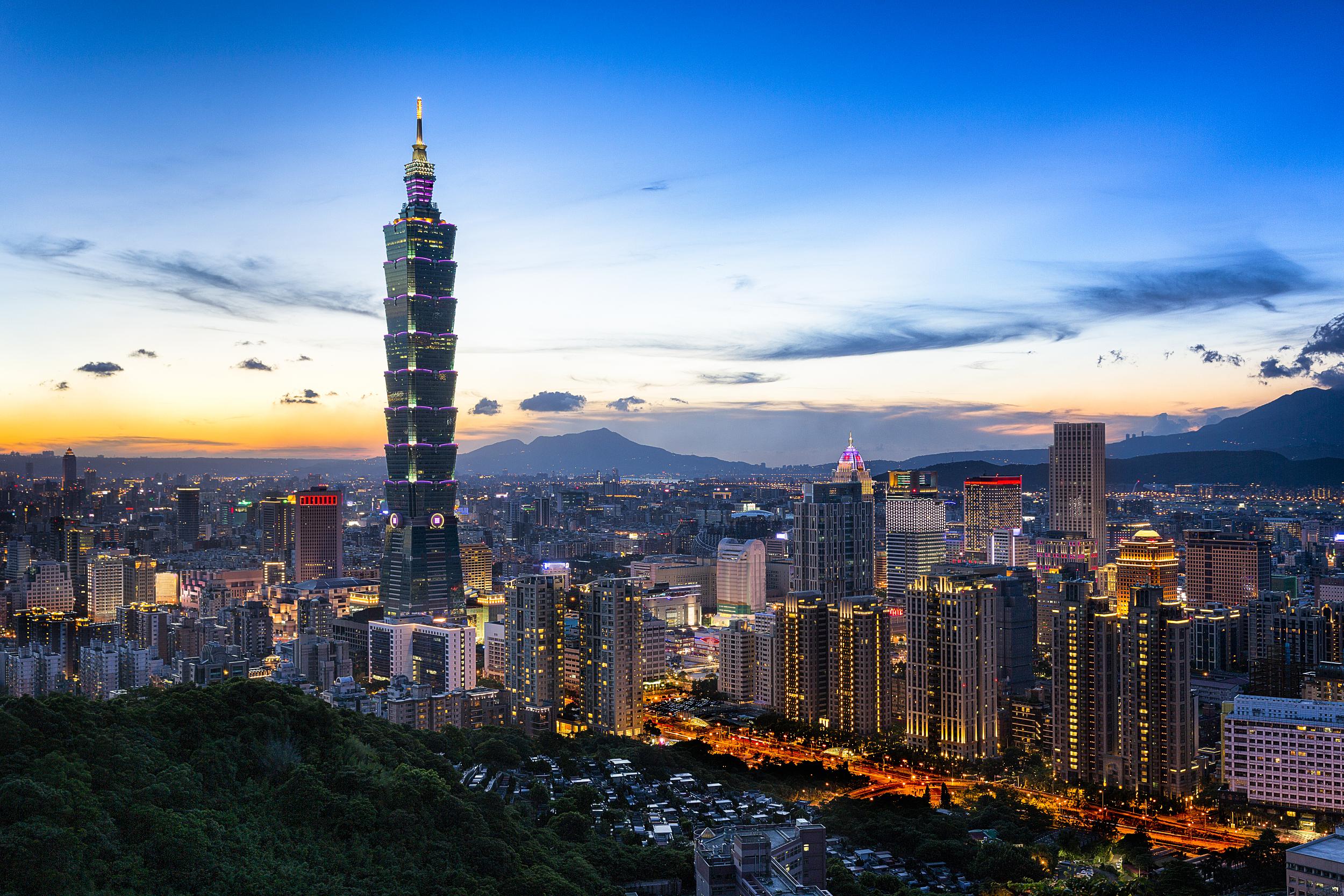 解放军突然围岛，背景、原因与意义解析，解放军围岛行动背景、原因及意义深度解析