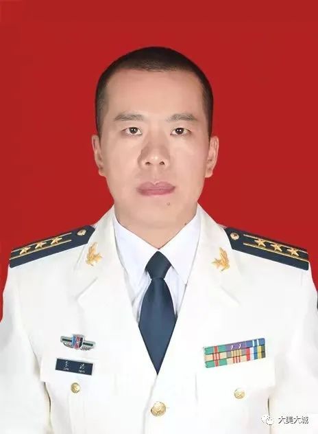 海军王岳忠简介，一位海军英雄的壮丽人生，海军英雄王岳忠的壮丽人生简介