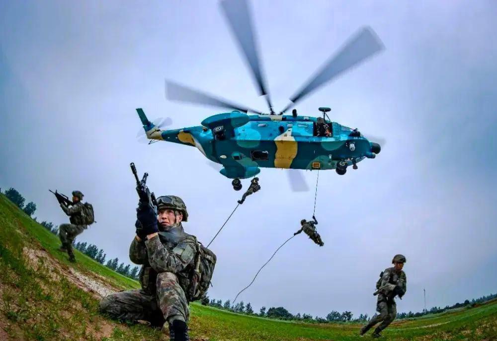 空降兵15军改革,重塑战斗力,迈向新时代,空降兵15军改革重塑战斗力,迈向新时代新征程