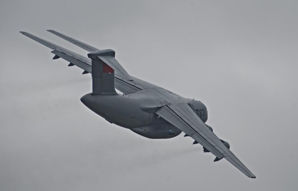 四发军用运输机,空中力量的重要支柱,四发军用运输机,空中力量的核心支柱