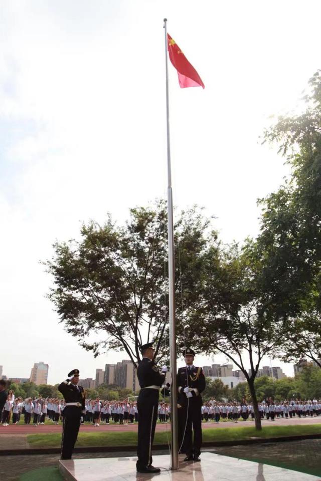 荣耀的象征与精神的体现