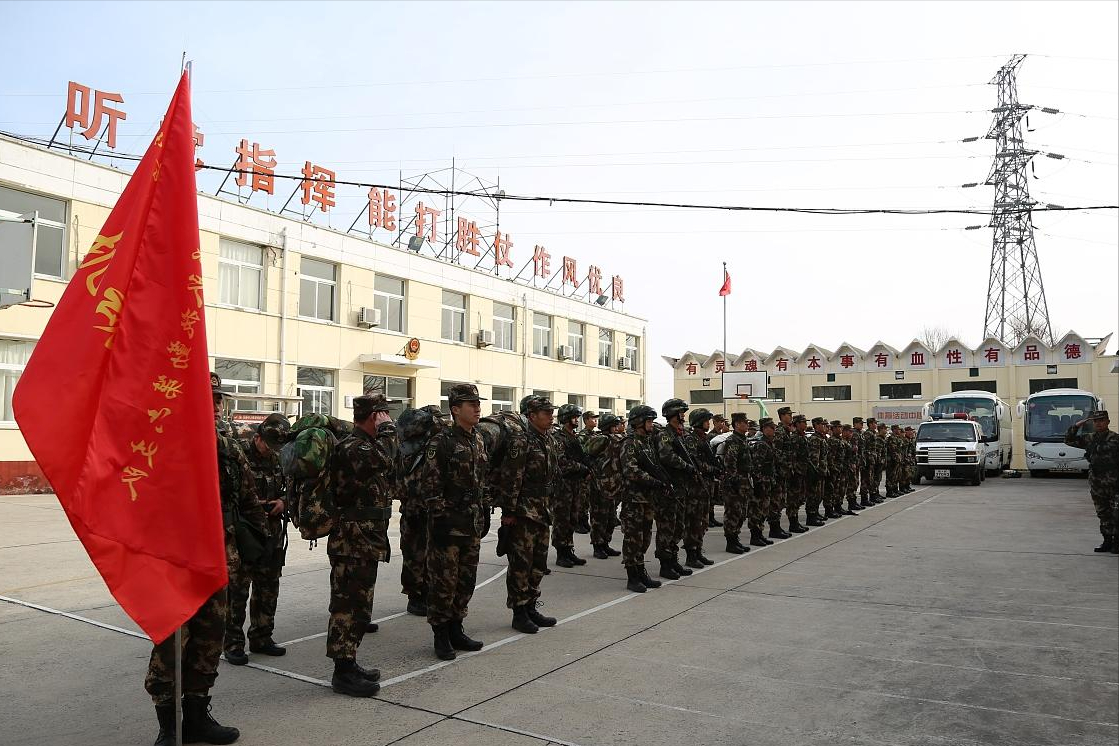 军民共筑国防之桥