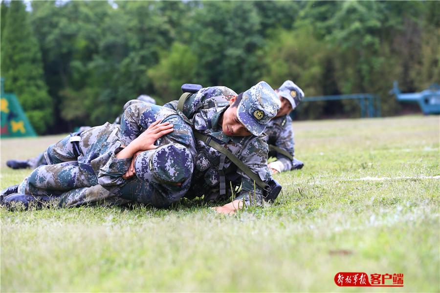 中国女特种兵芳华,坚韧与荣耀的赞歌,中国女特种兵,芳华赞歌,荣耀与坚韧的传奇之路