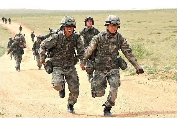 2015朱日和阅兵全程回顾,2015朱日和阅兵全景回顾,震撼瞬间一览无余