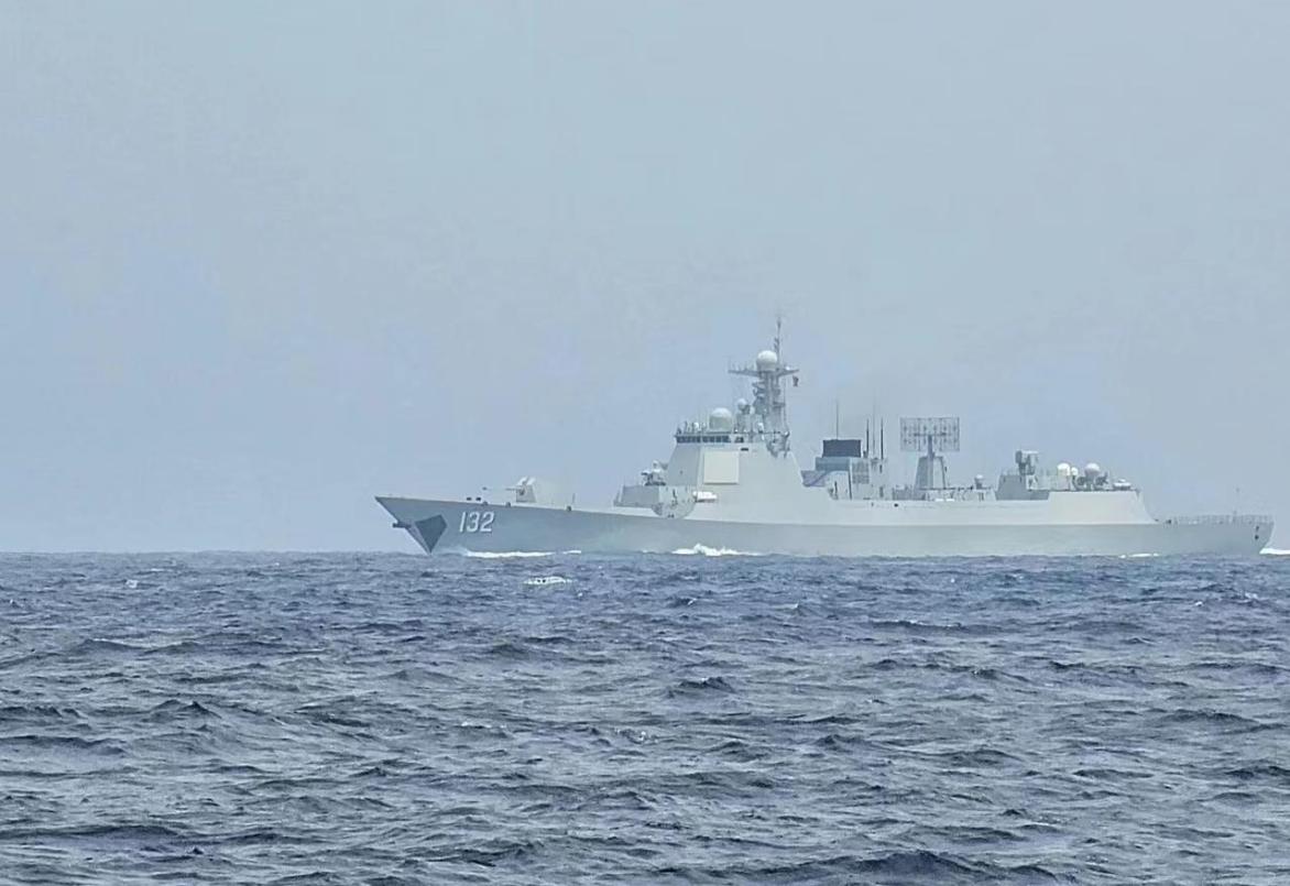 揭秘中国海军新利器,132苏州舰驱逐舰的震撼图片展示,揭秘中国海军新利器,苏州舰驱逐舰震撼图片展示