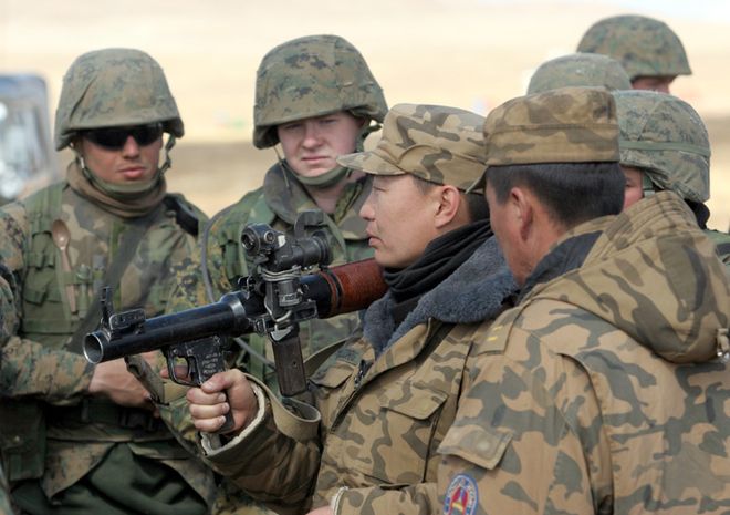 军事问题热点事件,全球军事动态下的焦点分析,全球军事动态热点事件深度解析与焦点分析