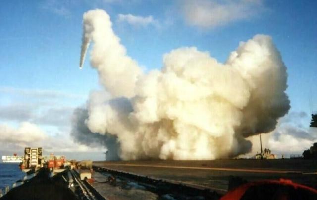 探索中国海军的骄傲,550舰图片纪实,中国海军骄傲,550舰纪实图片探索