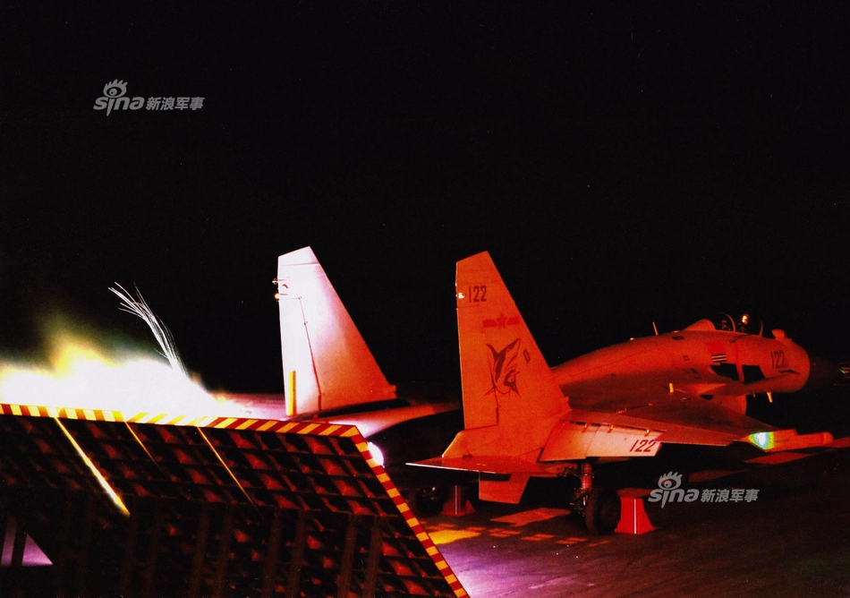 歼-15训练视频，揭示中国海军航空兵力量的卓越训练与实战能力，歼-15训练视频展现中国海军航空兵卓越训练与实战能力