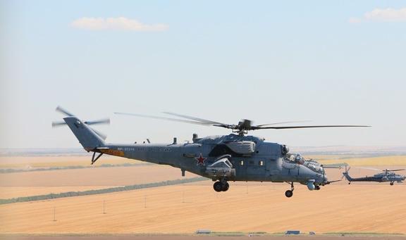 米-28直升机与阿帕奇,谁更胜一筹?,米-28直升机与阿帕奇对决,谁更胜一筹?