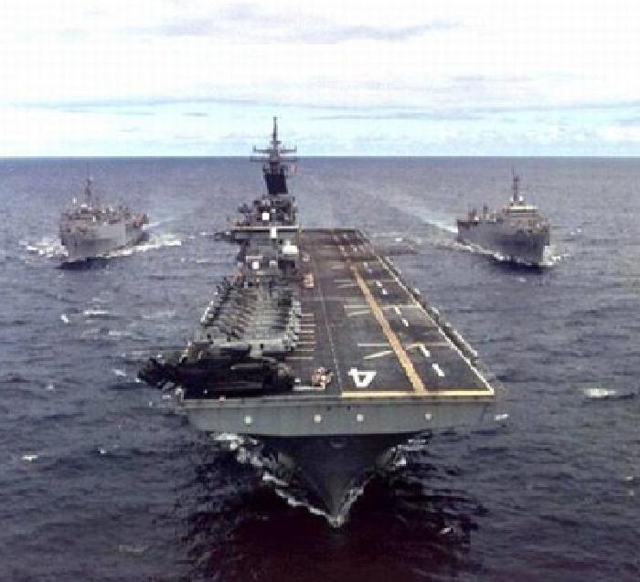 黄蜂级两栖攻击舰的全方位解读,黄蜂级两栖攻击舰,全方位深度解析