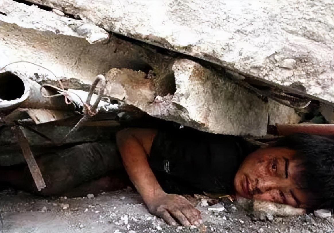 空降兵十五军,荣耀与担当的象征,空降兵十五军,荣耀与担当的战场先锋