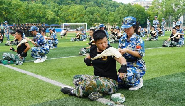 国防军事研学,探索军事领域,培养国防意识,国防军事研学,探索军事领域,培育国防意识,共筑强国梦