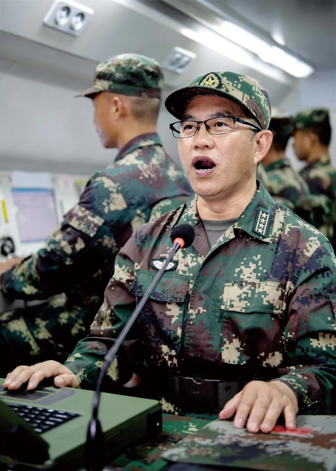 周勇坤,一位引领时代的杰出人物,周勇坤,时代引领者的杰出风采