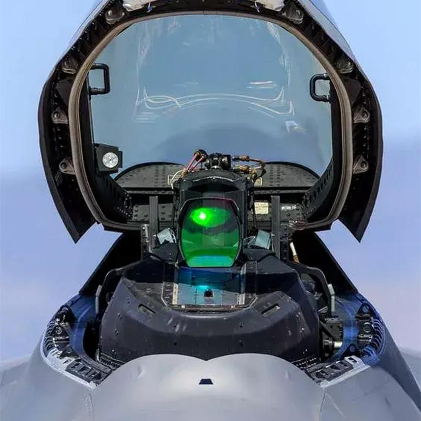 歼-10战斗机，中国空中力量的璀璨明珠，歼-10战斗机，中国空中力量的骄傲明珠