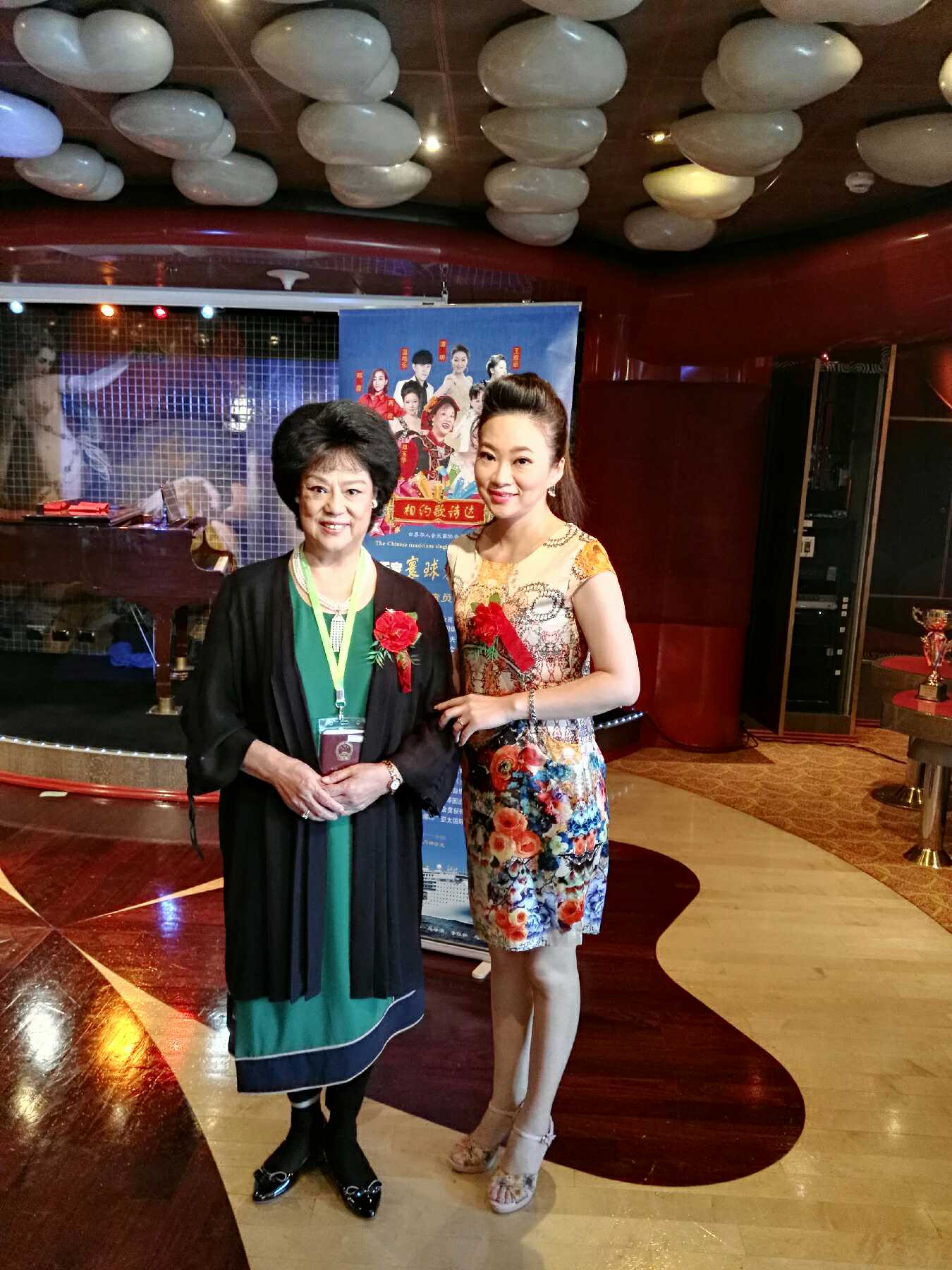 中国女特种兵冯霞,坚韧与荣耀的传奇,中国女特种兵冯霞,坚韧传奇,荣耀之路