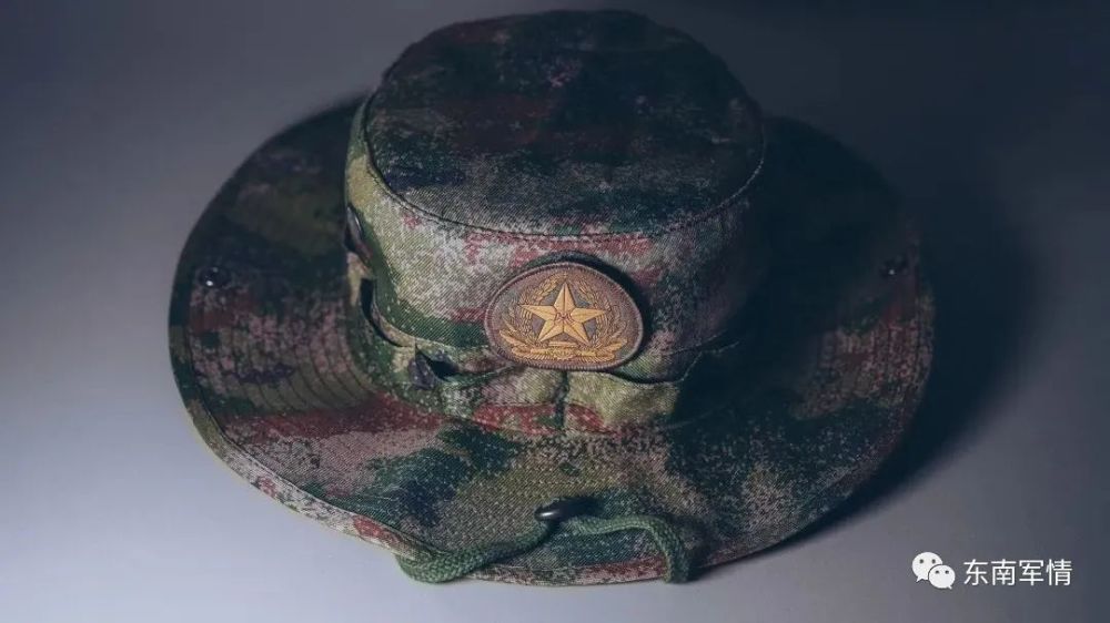 星空迷彩帽子，时尚与军事元素的完美结合，星空迷彩帽子，时尚与军事元素的融合之作