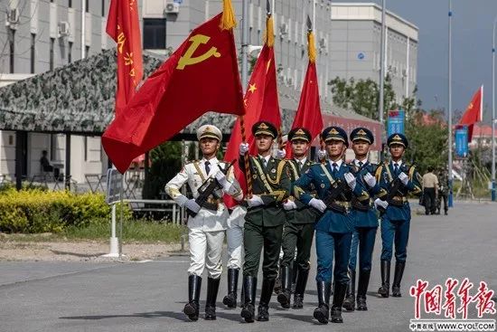 2019阅兵民兵方队,展现新时代国防力量的风采,新时代国防力量风采展现,阅兵民兵方队亮相