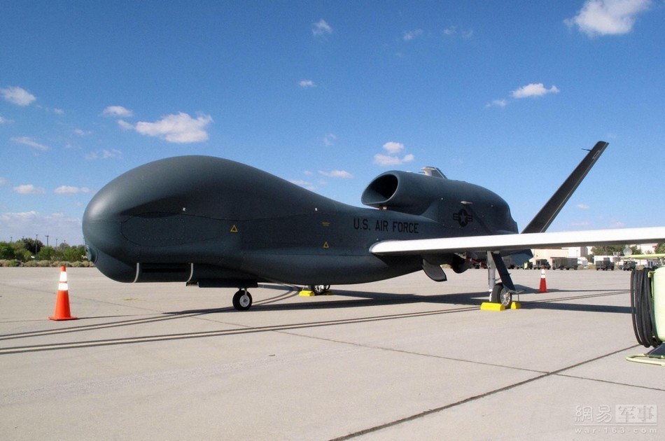 The Global Hawk Unmanned Aerial Vehicle: A Pioneering Tool for Modern Surveillance and Intelligence,Global Hawk无人机,现代监控与情报领域的先锋工具