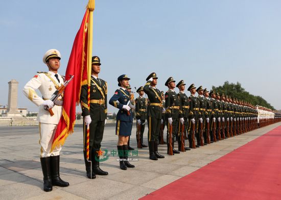 中国仪仗队礼服设计,传统与现代的融合之美,中国仪仗队礼服设计,传统与现代融合之美