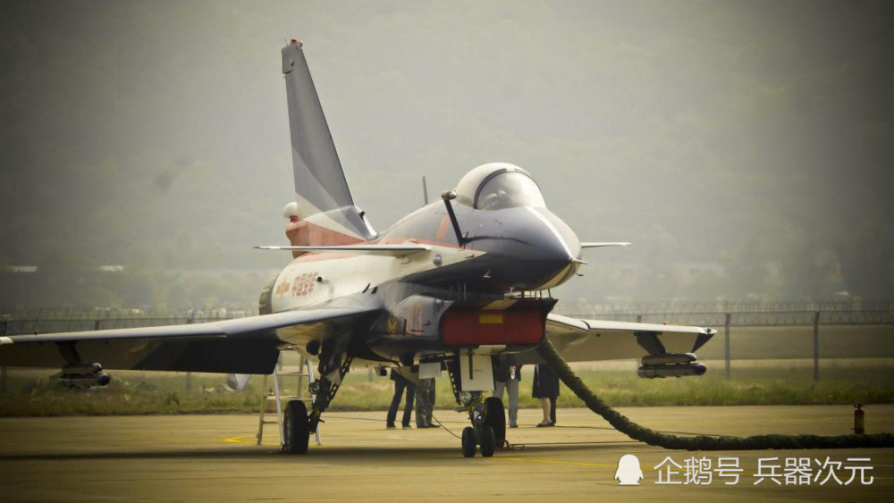 歼-10战斗机的最高时速,速度与力量的完美结合,歼-10战斗机的速度与力量,完美融合展现高超时速