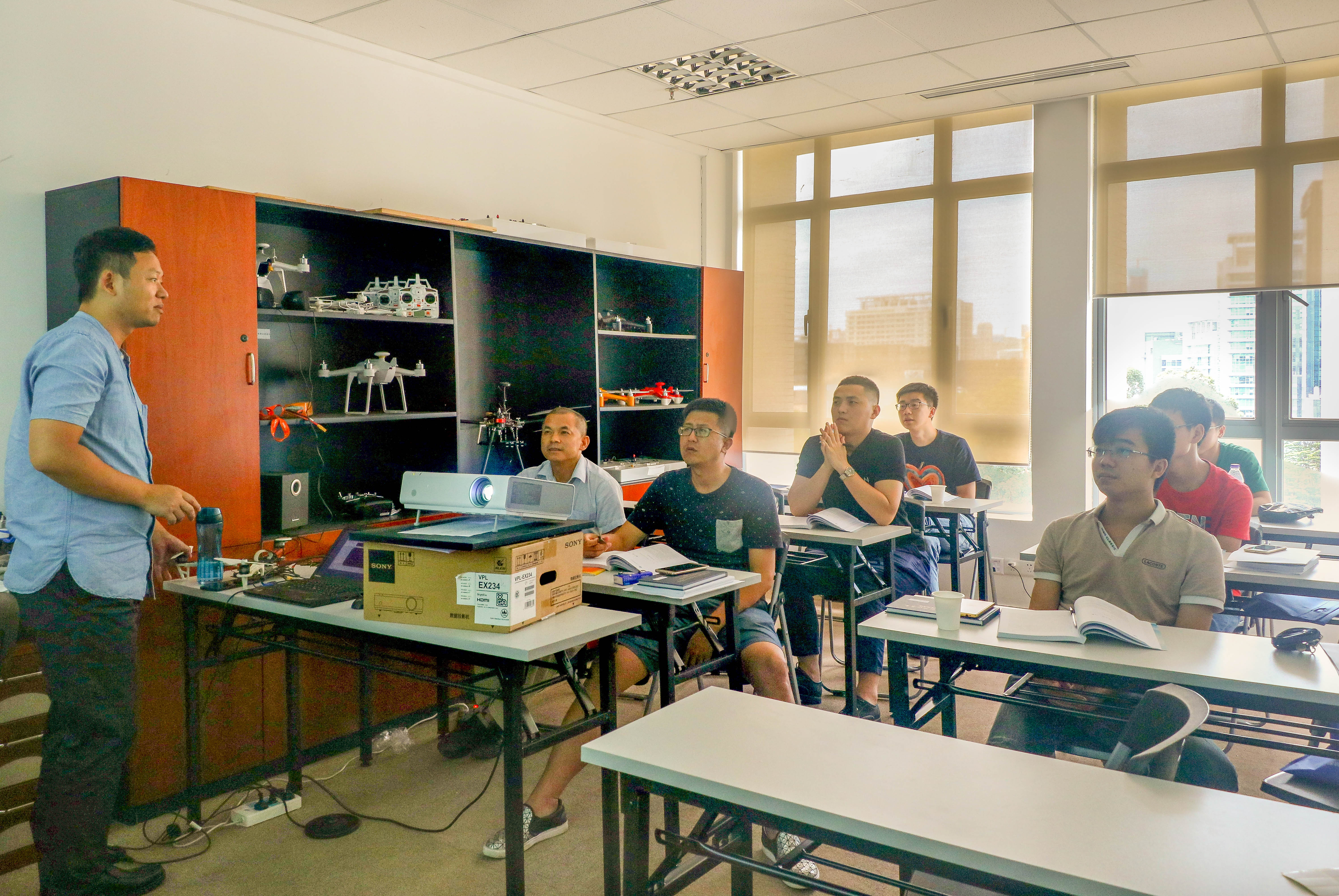 深圳无人机培训机构哪家好，深度解析与对比，深圳无人机培训机构深度解析与对比，哪家更优？